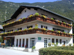 Haus Alpenrose